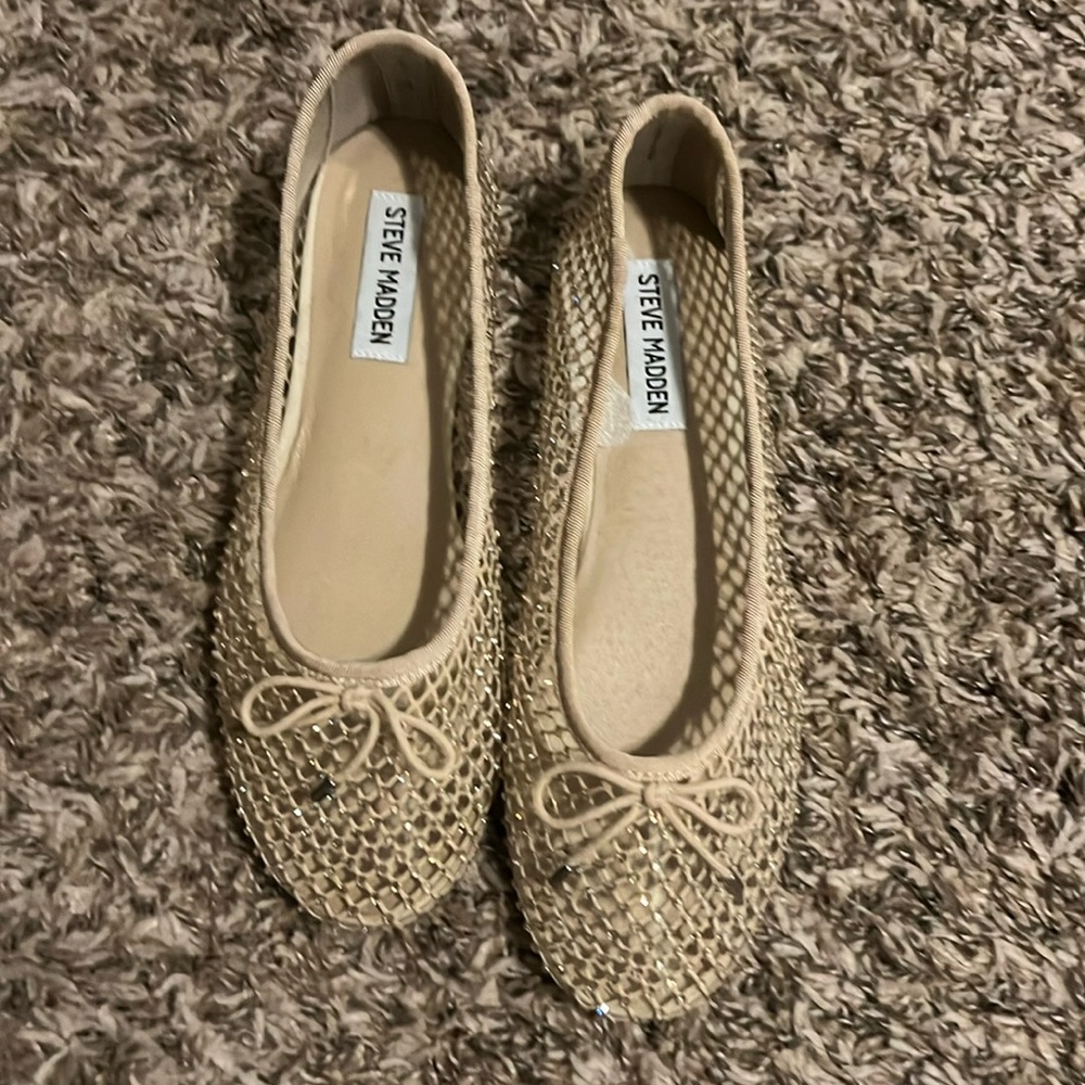 Ballet flats